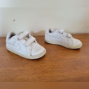 Nike Boys Court Royale 833537-102 White Casual Shoes Sneakers Size 7C
